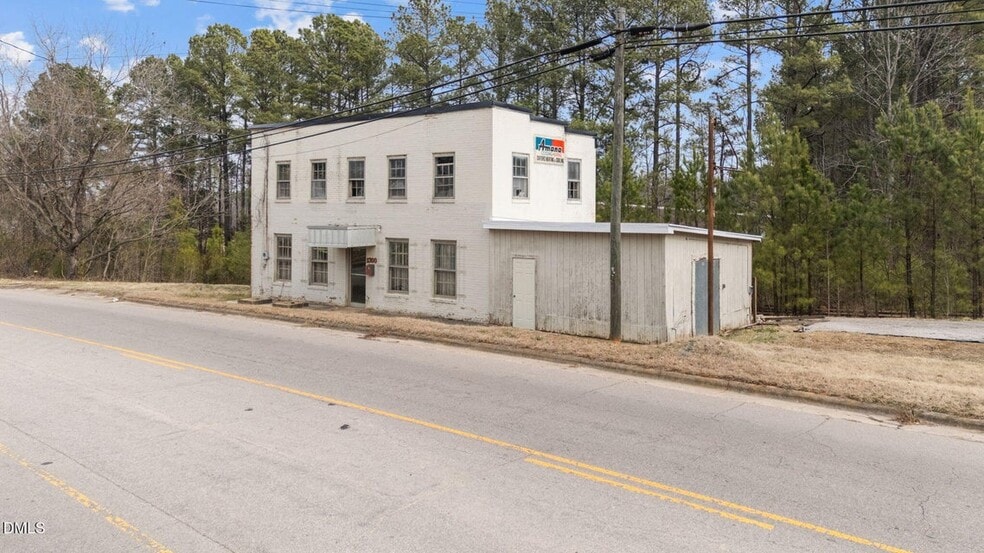 Primary Photo Of 1300 College St, Oxford Flex For Sale