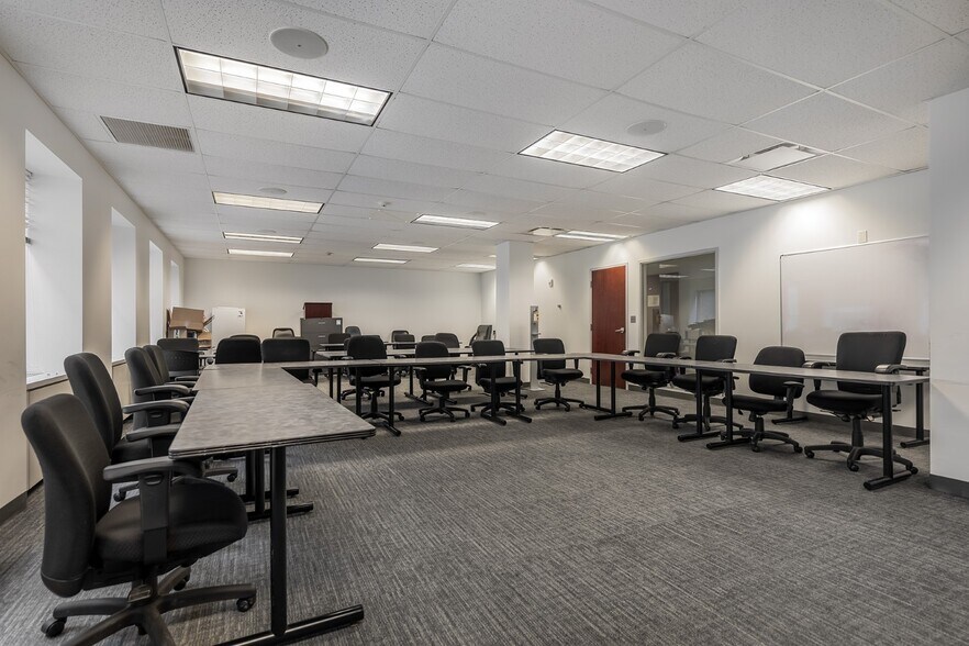 More Photos Of 55-75 Erieview Plz, Cleveland Office For Sale