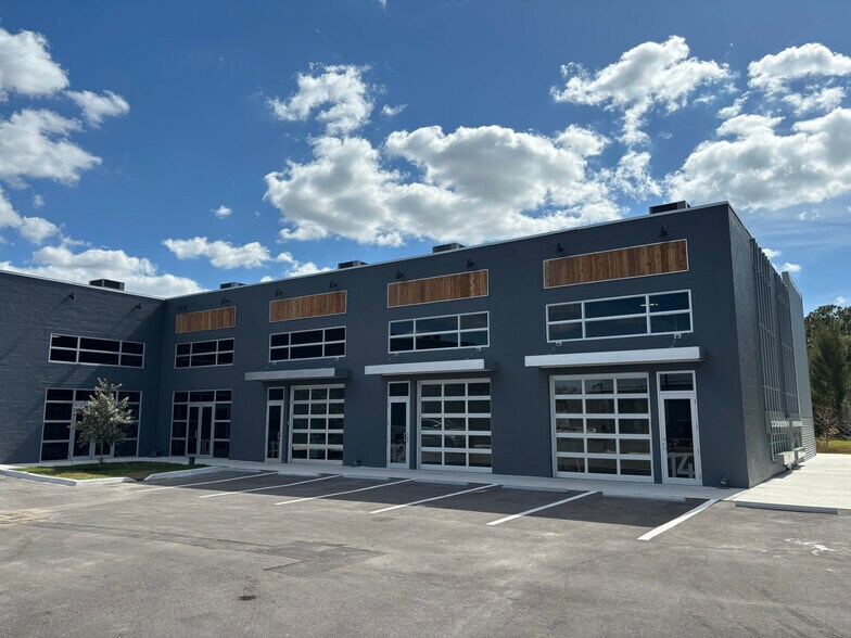 More Photos Of 28292 Industrial Rd, Bonita Springs Flex For Lease