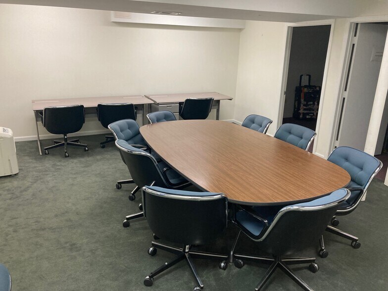 More Photos Of 260 US Highway 202/31, Flemington Office For Sale