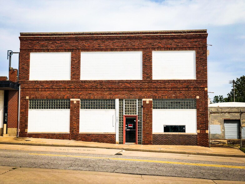 More Photos Of 11 NW 8th St, Oklahoma City Warehouse For Lease