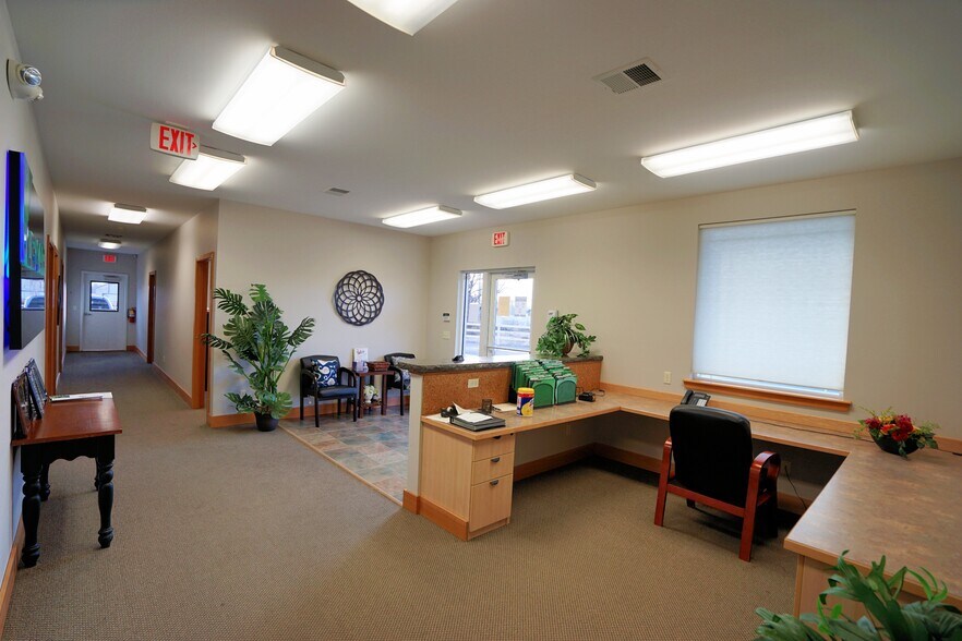 More Photos Of 2410 Terrace Heights Dr, Yakima Office For Lease