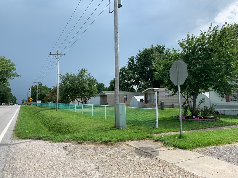 More Photos Of 321 N All Seasons Rd, Geff Manufactured Housing Mobile Home Park For Sale