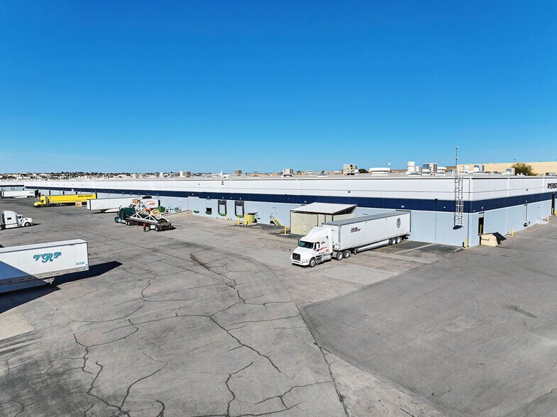 More Photos Of 12112-12124 Rojas Dr, El Paso Warehouse For Lease