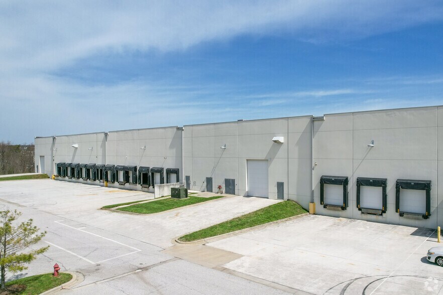 More Photos Of 13200 Mid Atlantic Blvd, Laurel Unknown For Lease