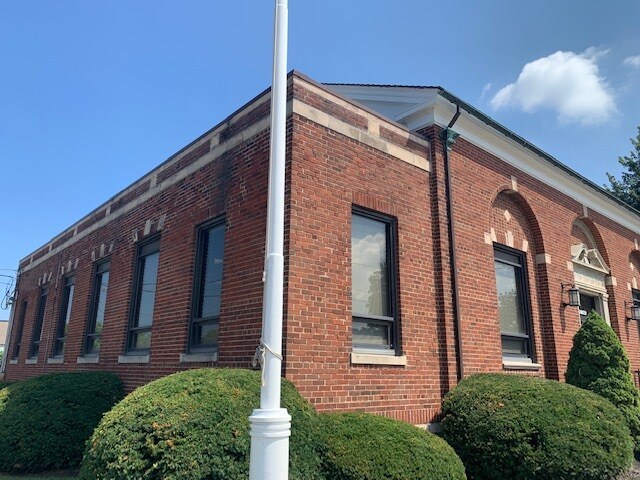 More Photos Of 38029 3rd St, Willoughby Office For Lease