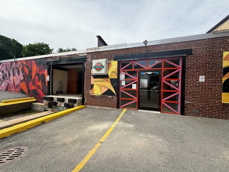 More Photos Of 540 Deering Ave, Portland Freestanding For Lease