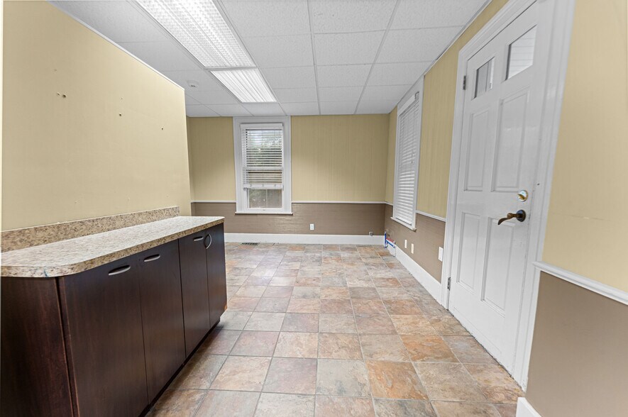 More Photos Of 21-25 Grove Ave, Verona Storefront Retail Office For Sale