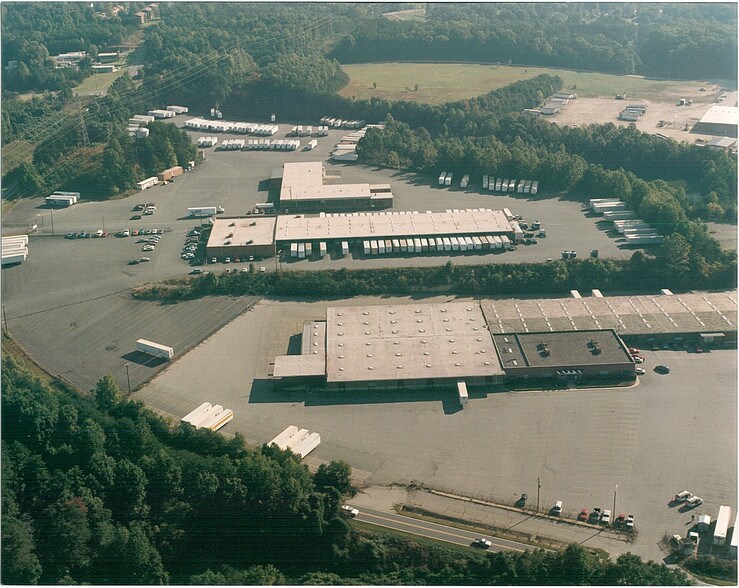 Primary Photo Of 900 VC Dr, Martinsville Distribution For Lease
