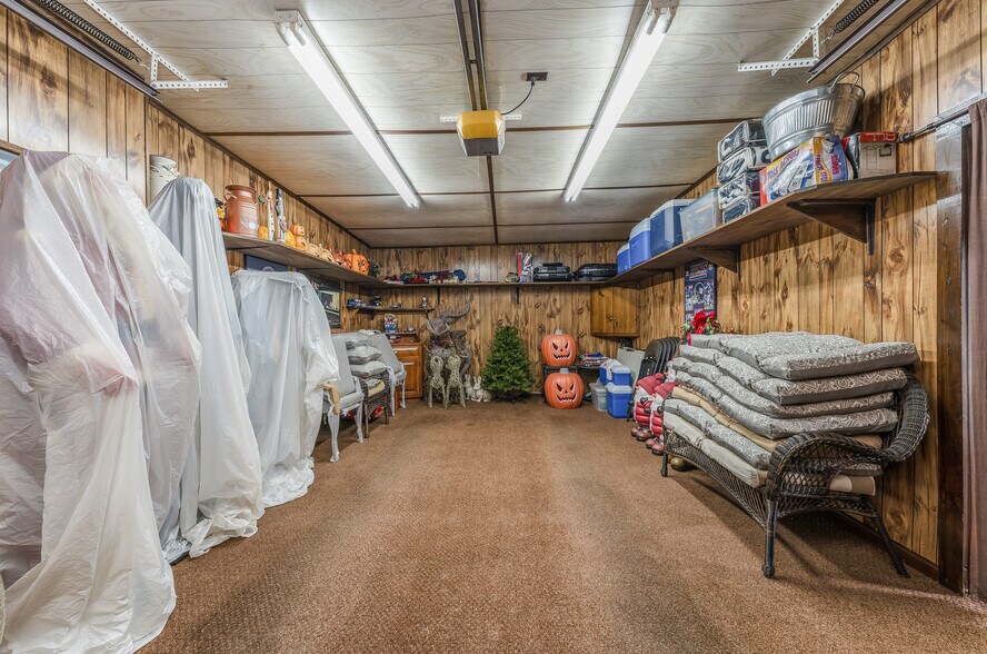 More Photos Of 5 Larison Ln, Ringoes Storefront Retail Office For Sale