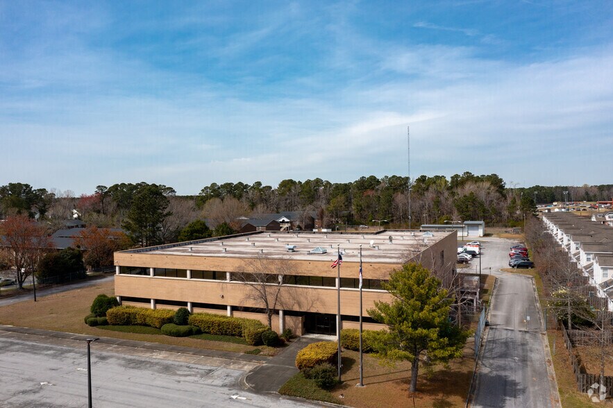 More Photos Of 4000 Dr Martin Luther King Jr Blvd, New Bern Office For Lease