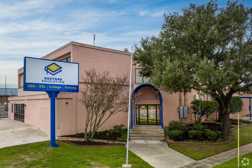 Primary Photo Of 4205 San Pedro Ave, San Antonio Schools For Sale