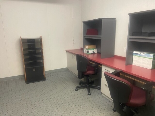 More Photos Of 460 Gidney Ave, Newburgh Medical For Sale