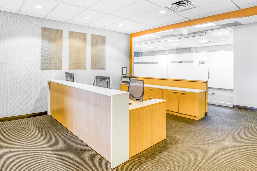 More Photos Of 7455 Arroyo Crossing Pky, Las Vegas Coworking Space