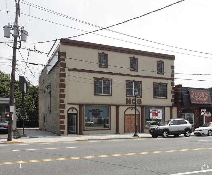 Primary Photo Of 1812-1814 Merrick Rd, Merrick Office For Sale