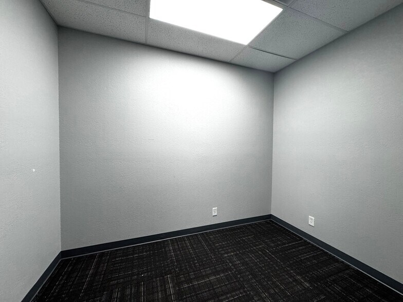 More Photos Of 501 E 15th St, Edmond Medical For Lease