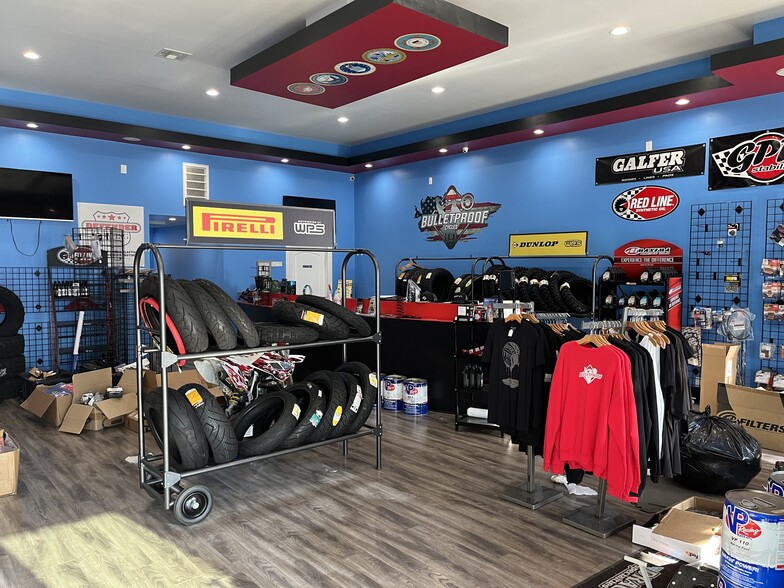 More Photos Of 3209 E Thousand Oaks Blvd, Thousand Oaks Unknown For Lease