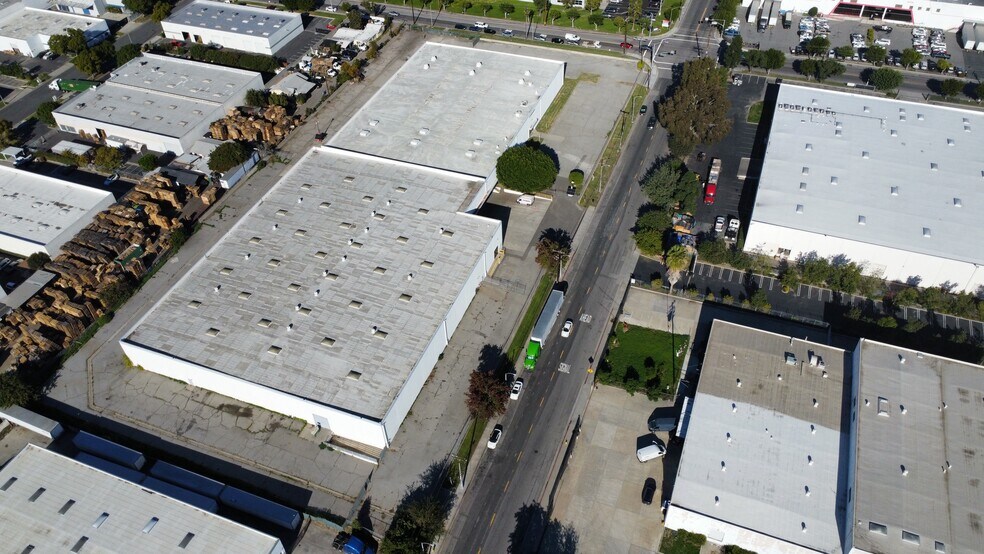 More Photos Of 515 S 6th Ave, La Puente Distribution For Sale