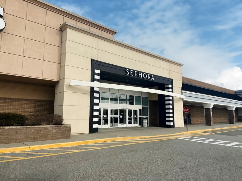 More Photos Of 220 Route 12, Groton Unknown For Lease