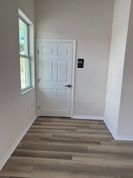 More Photos Of 23075-23079 Tabak Ln, Land O' Lakes Medical For Lease