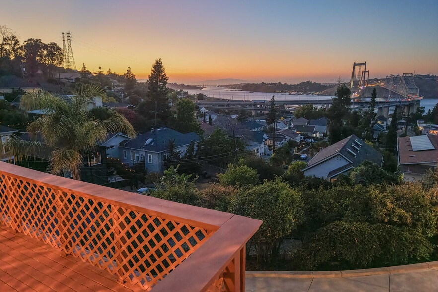 More Photos Of 1135 5th Ave, Crockett Apartments For Sale