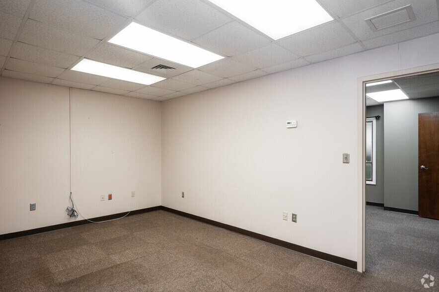 More Photos Of 3200 W Meighan Blvd, Gadsden Medical For Lease