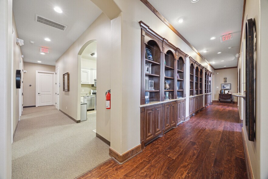 More Photos Of 12807 Jones Rd, Cypress Medical For Sale