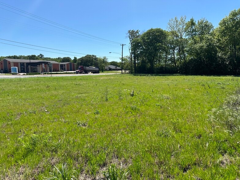 More Photos Of 3001 WNW 323 loop, Tyler Land For Sale