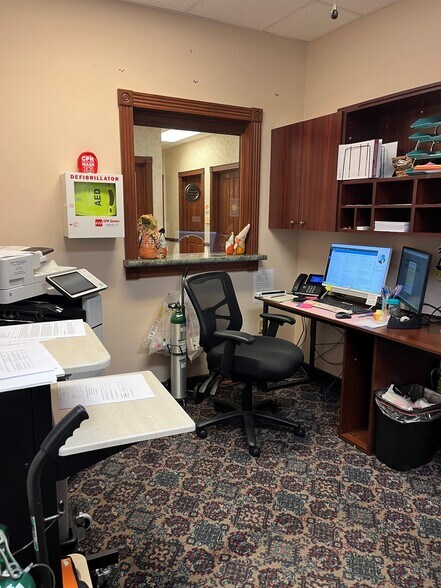 More Photos Of 1415 6th Ave, Huntington Office For Sale