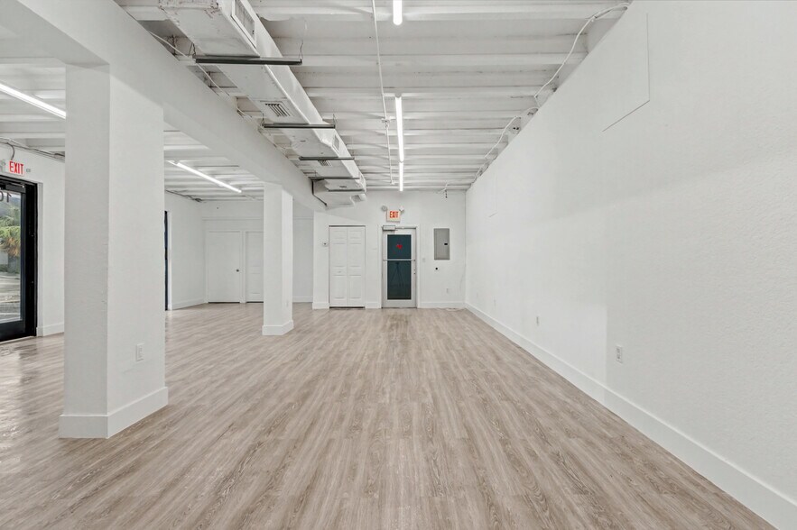 More Photos Of 24 NE 1st Ave, Dania Beach Storefront Retail Residential For Lease