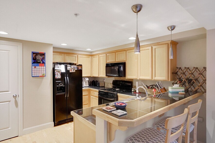 More Photos Of 145 Liberty St NE, Salem Apartments For Sale