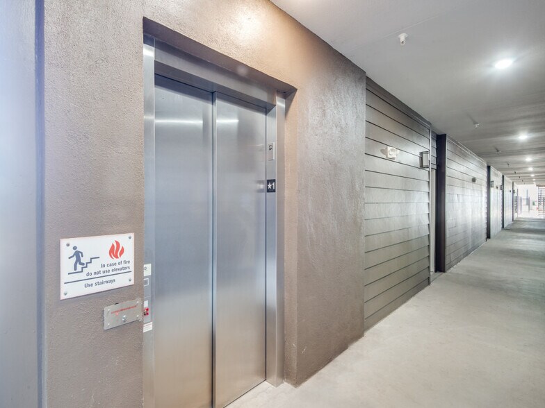 More Photos Of 1100 Us-90 Hwy W, Sealy Apartments For Sale