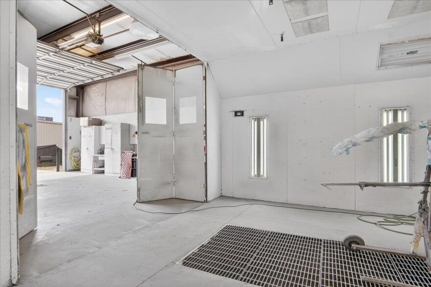 More Photos Of 3688 Raleigh Rd, Henderson Office For Sale