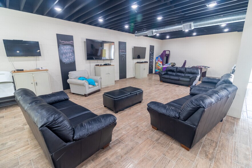 More Photos Of 906 Trimmier Rd, Killeen Religious Facility For Sale