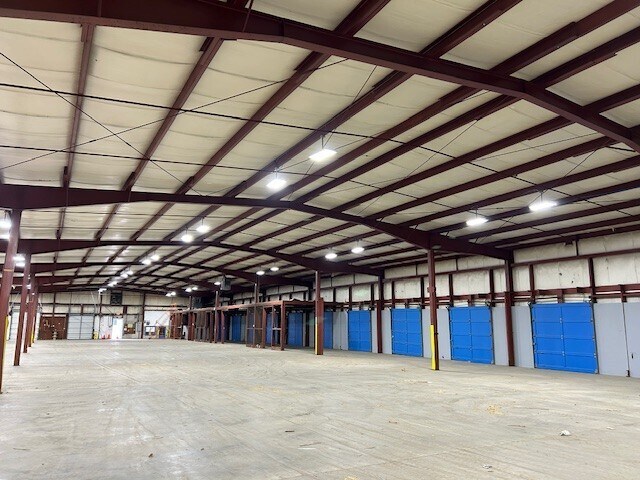 More Photos Of 1031 44th St, Newport News Warehouse For Lease