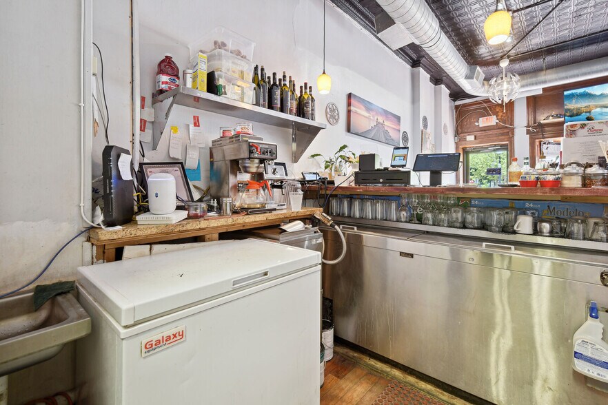 More Photos Of 3209 Mt Pleasant St NW, Washington Restaurant For Sale