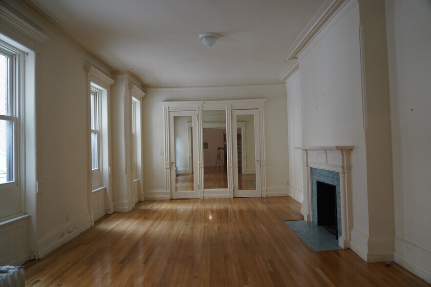 More Photos Of 805 Madison Ave, New York Storefront Retail Residential For Sale