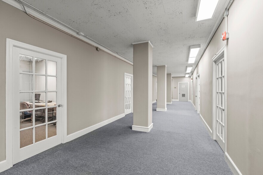 More Photos Of 15 W Front St, Trenton Office Residential For Sale