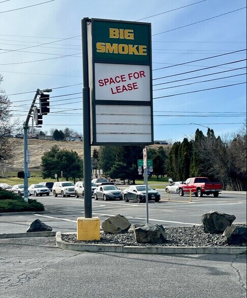 More Photos Of 410 SW 20th St, Pendleton General Retail For Sale