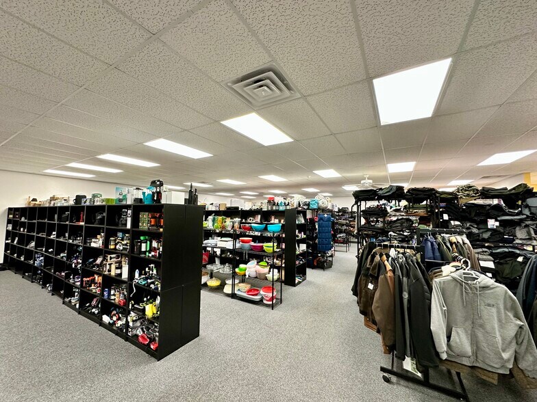 More Photos Of 4042 W 82nd Ct, Merrillville Office For Sale