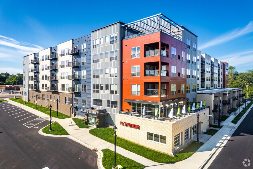 More Photos Of 125 Scott St N, Shakopee Apartments For Lease