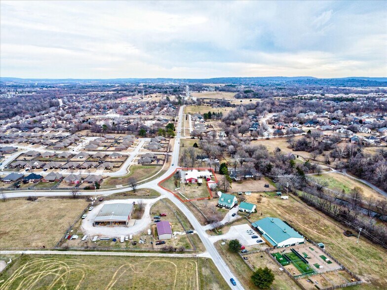 More Photos Of 2175 N Stone Chapel Ln, Fayetteville Light Distribution For Lease