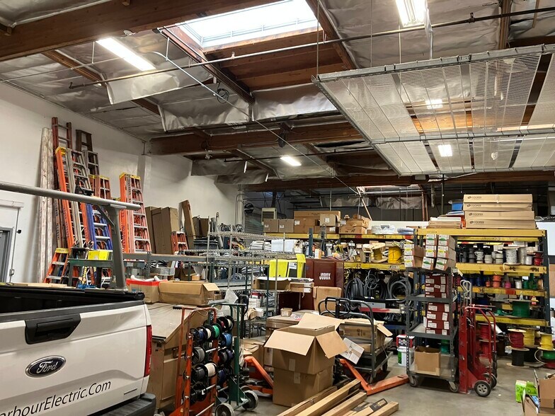 More Photos Of 7521 Suzi Ln, Westminster Warehouse For Sale