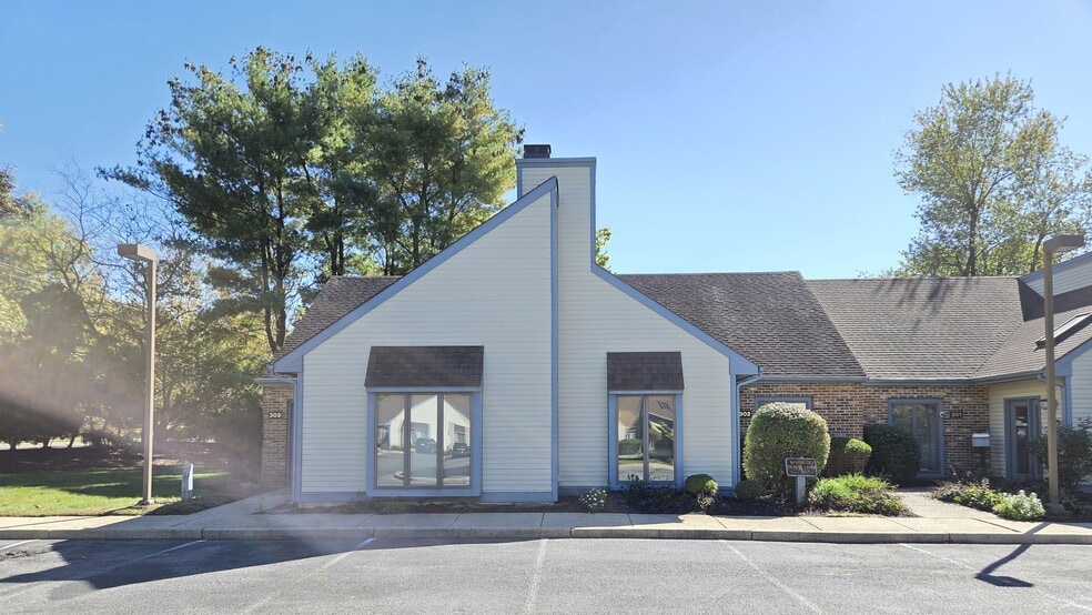 More Photos Of 146 Lakeview Dr S, Gibbsboro Medical For Sale