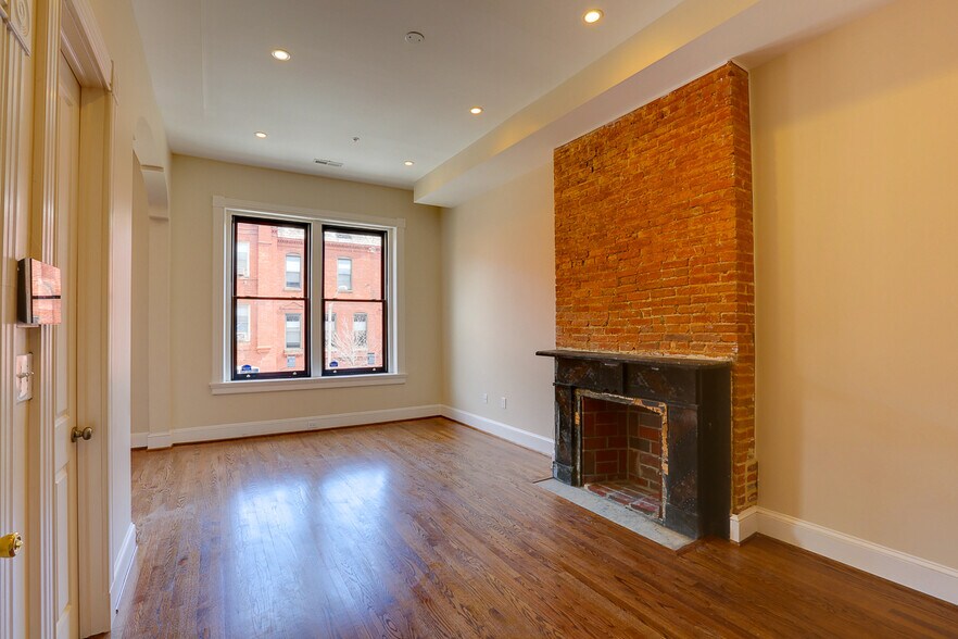More Photos Of 2116-2118 Saint Paul St, Baltimore Apartments For Sale