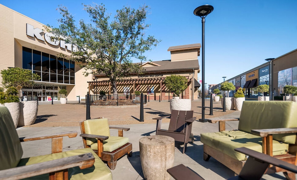 More Photos Of 1000-9000 Northgate Mall, San Rafael Unknown For Lease