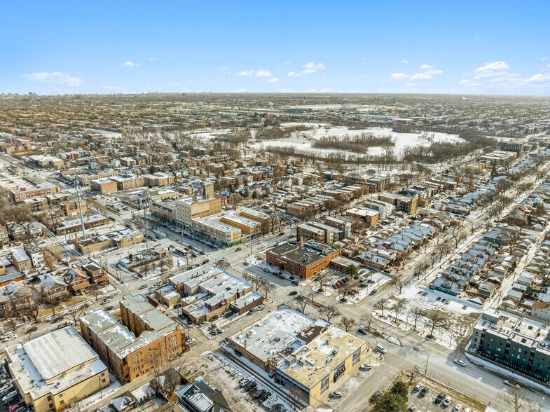 More Photos Of 11 W Madison Ave, Oak Park Office For Sale