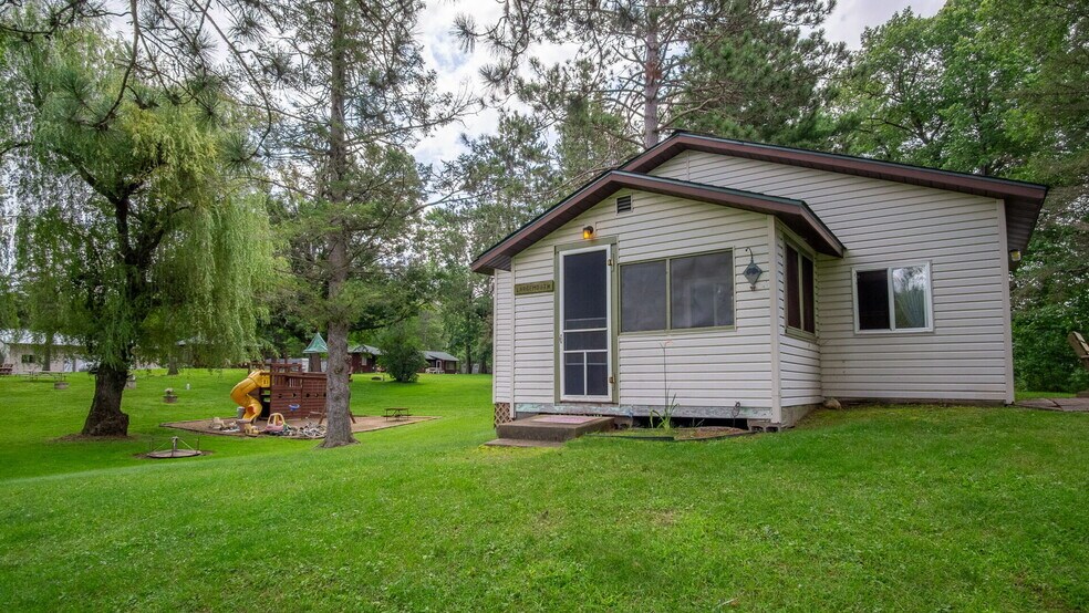 More Photos Of N1107 Roses Resort Rd, Weyerhaeuser Trailer Camper Park For Sale