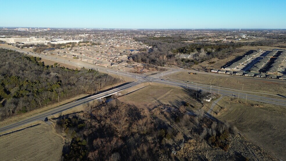 More Photos Of SE/C of Hwy 9 & 36th Ave SE, Norman Land For Sale
