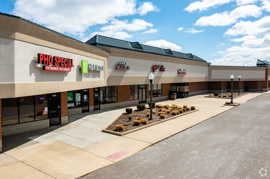 More Photos Of 15255-15449 Hall Rd, Macomb Township Unknown For Lease